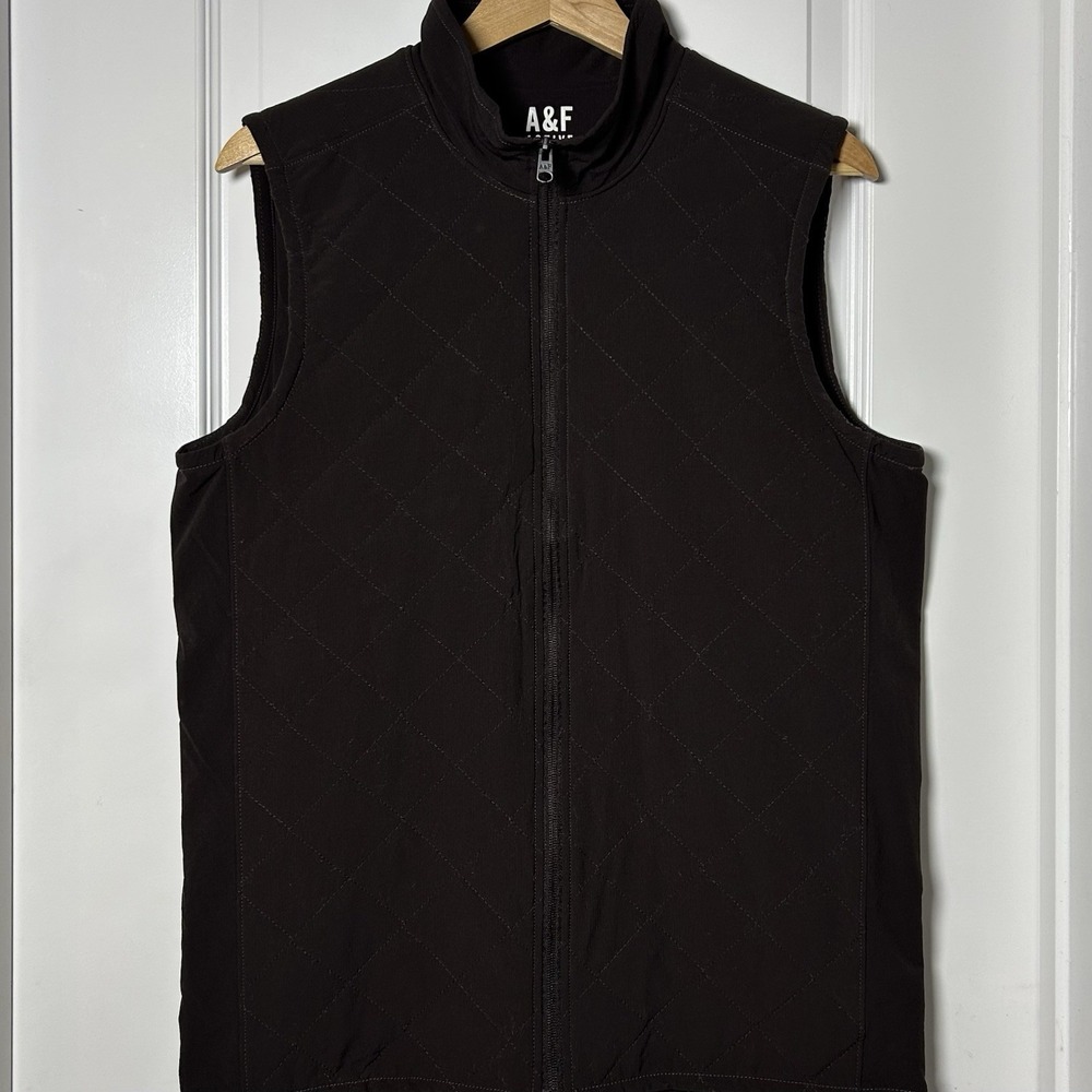 Abercrombie & Fitch A&F Active Dark Brown Quilted Full Zip Vest Gorpcore Style